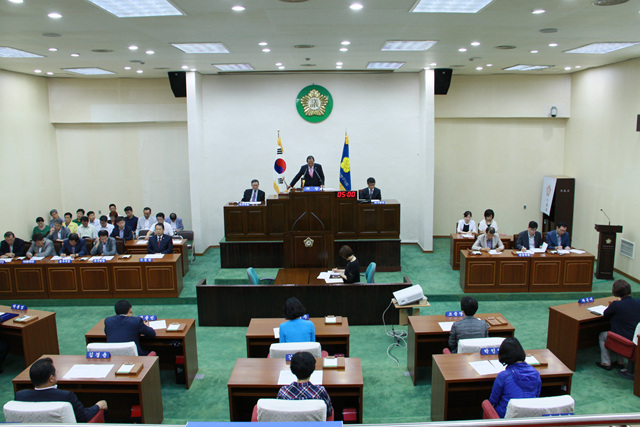 □ 제229회 의회 임시회 본회의