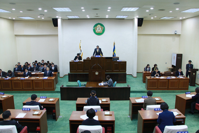 □ 제234회 임시회 본회의