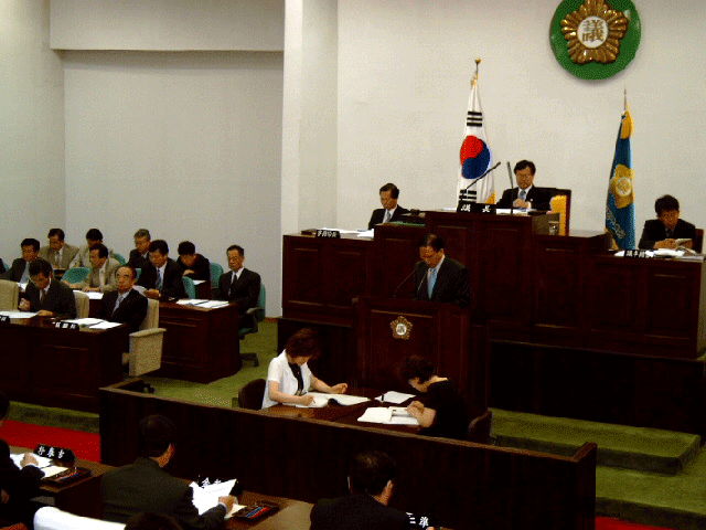 2002회계년도 결산승인안 제안설명 ▷ 제123회 정례회 제1차 본회의