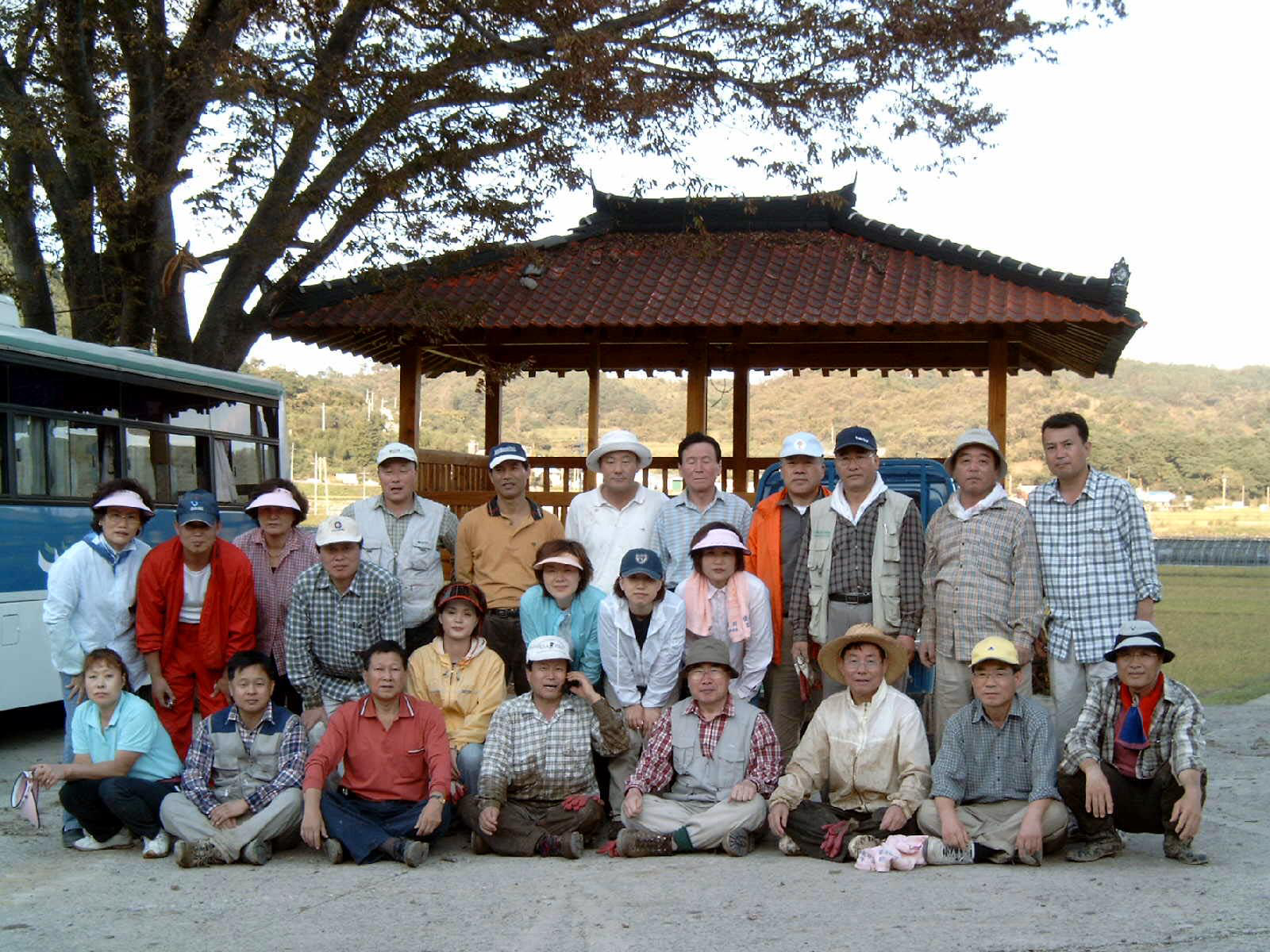 의원 재해복구 지원활동 ▷ 산청군 단성면 자양마을(2003. 9.22)