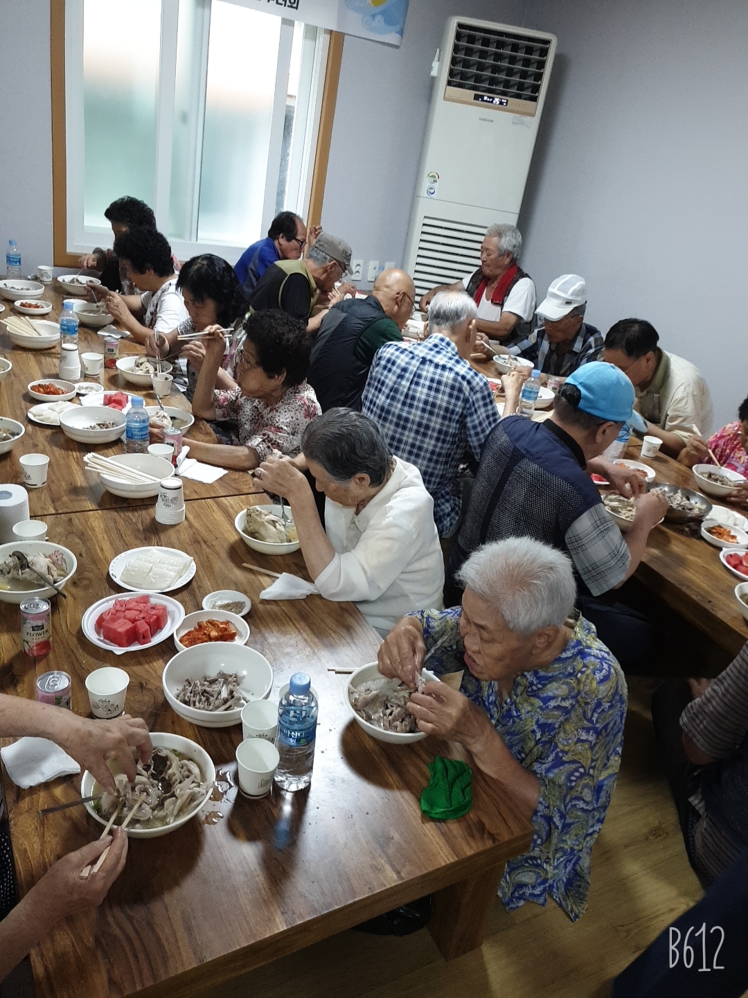 어르신 건강한 여름나기 삼계탕 대접 행사 1