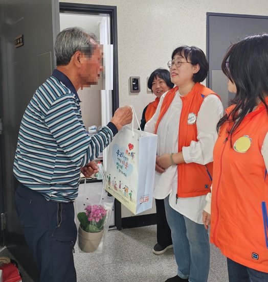 2024년 남산동지역사회보장협의체 「꽃 키우고(GO), 건강 올리고(GO) 」 사업 추진 1