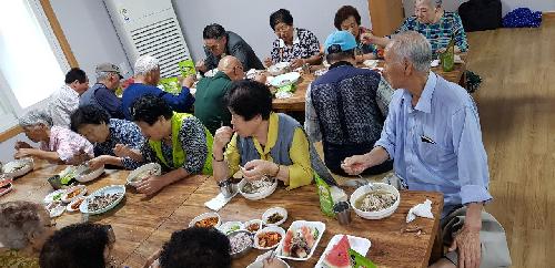 어르신 삼계탕 대접행사