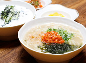 Chunhachudong Kalguksu 대표 이미지